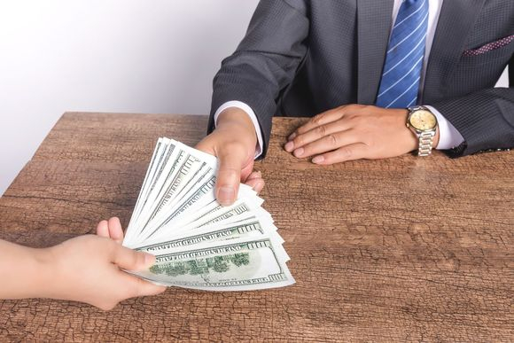 武汉讨债公司是否存在隐性收费？